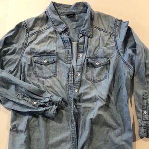 Chambray Shirt - Light Wash